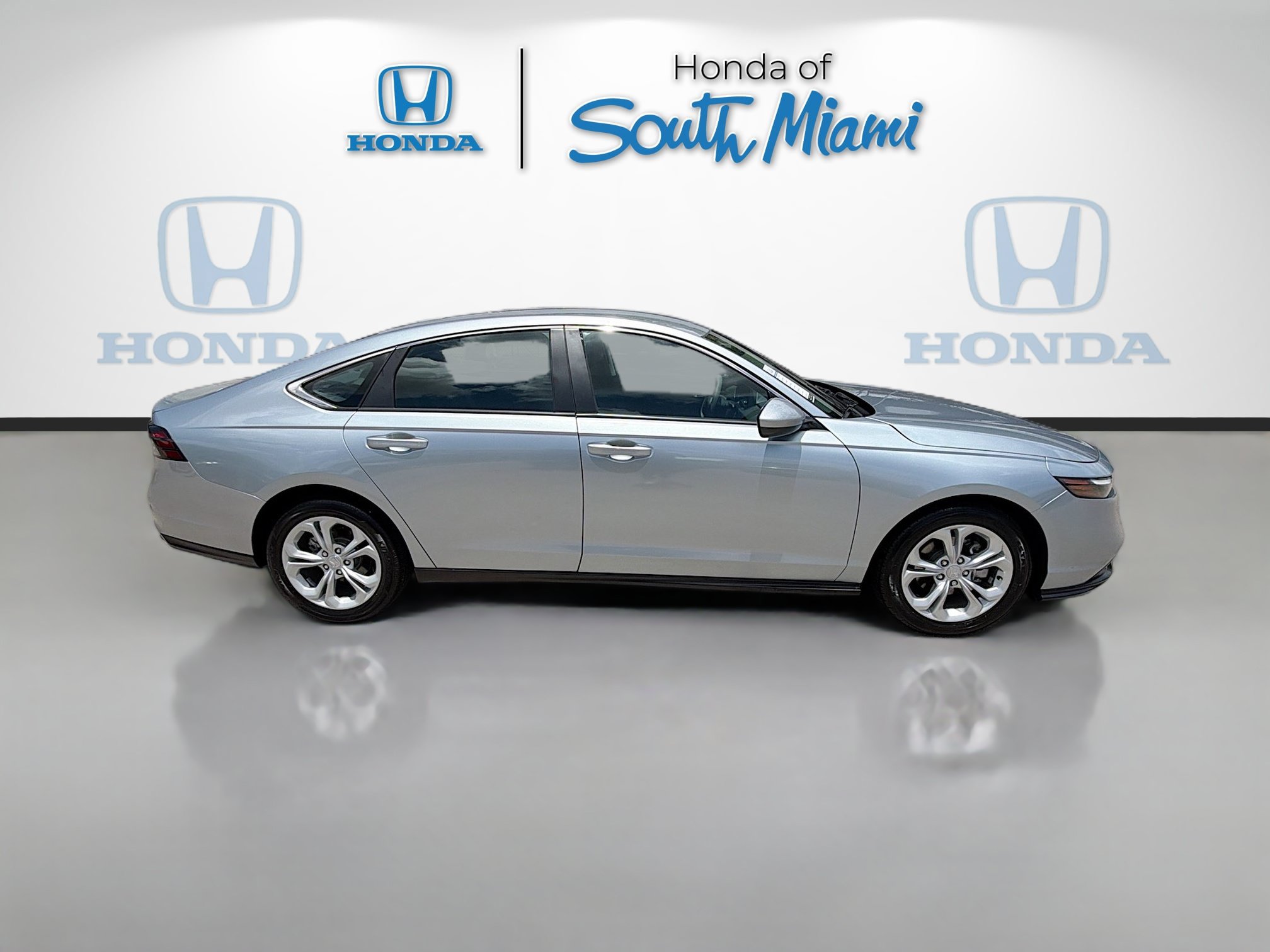 Used 2024 Honda Accord LX image 8