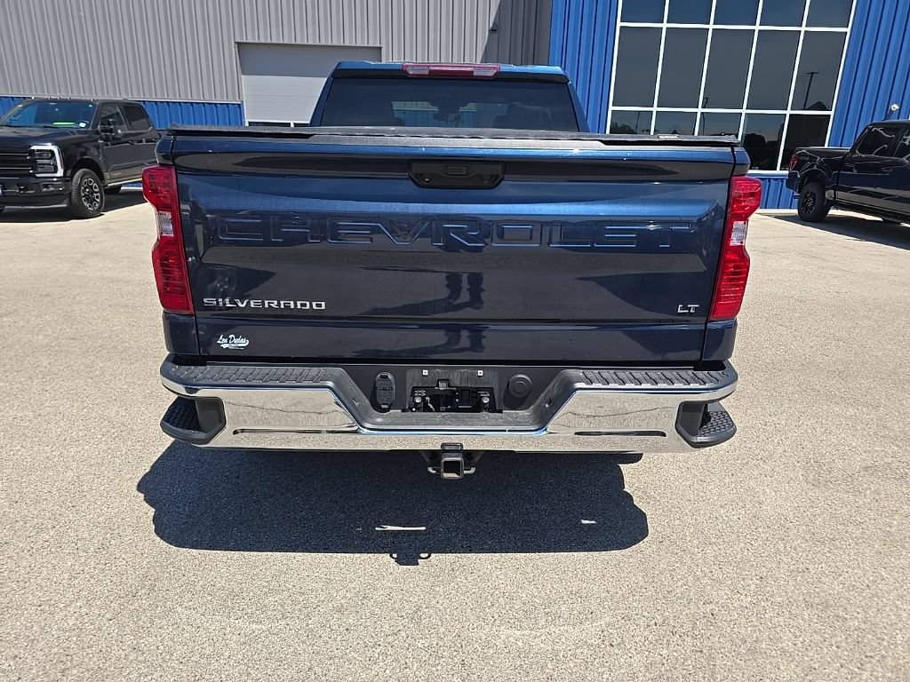 Used 2022 Chevrolet Silverado 1500 LT AWD/4WD image 5