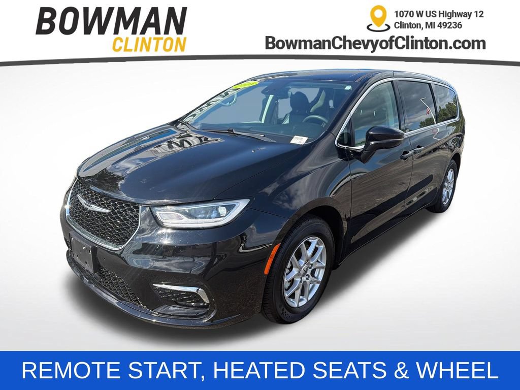 Used 2024 Chrysler Pacifica Touring-L