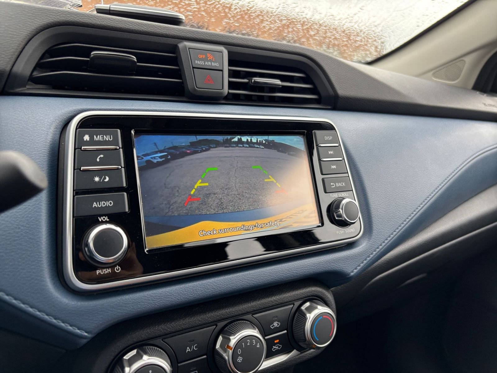Used 2025 Nissan Versa SV FWD image 22