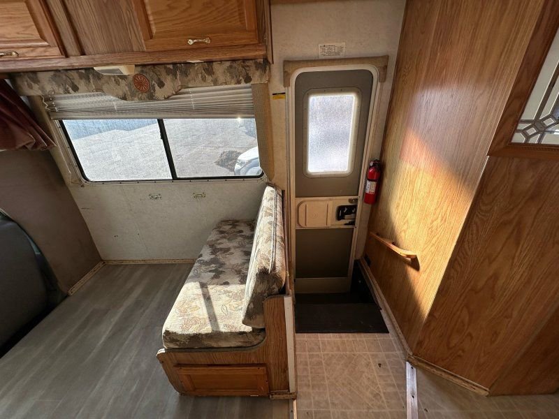 Used 2003 Ford E-450 and Econoline 450 RWD image 17