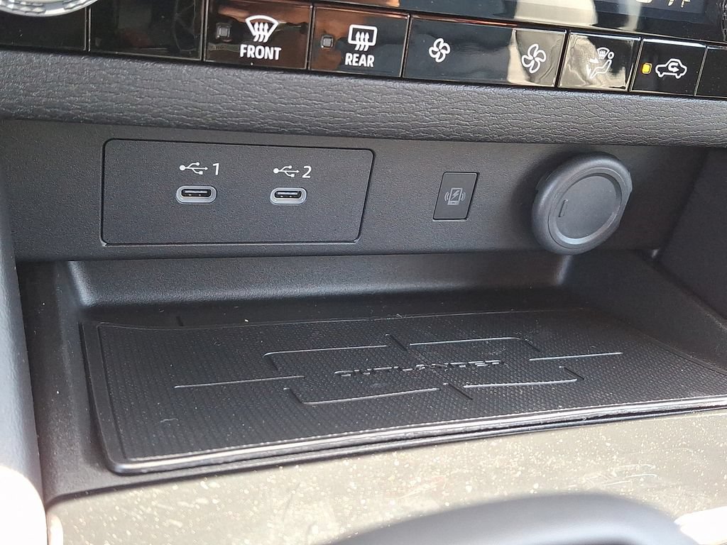 New 2026 Mitsubishi Outlander LE AWD/4WD image 15