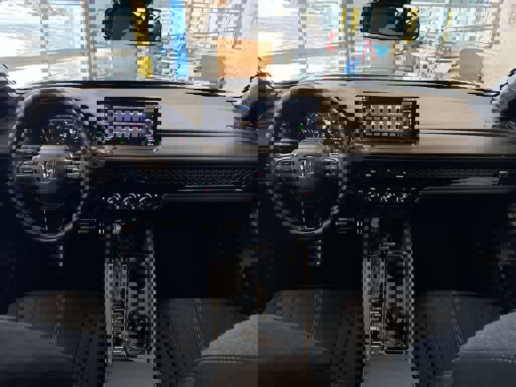 Certified 2025 Honda Accord Sport image 16