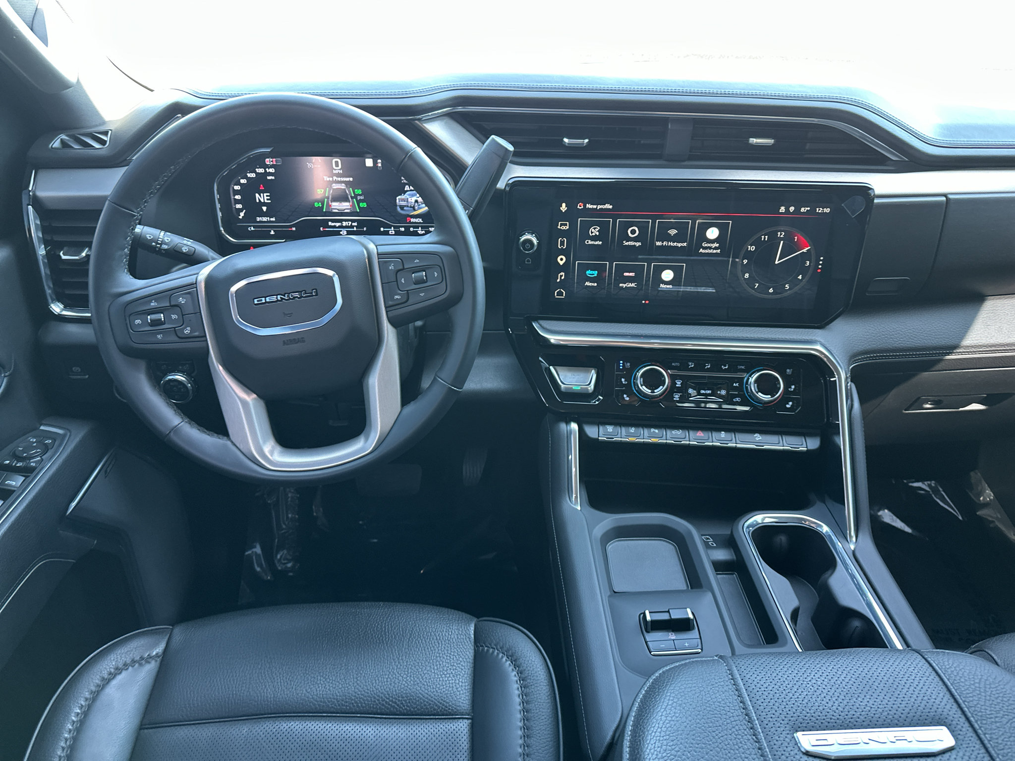Used 2025 GMC Sierra 3500 Denali w/ Denali Reserve Package AWD/4WD image 19