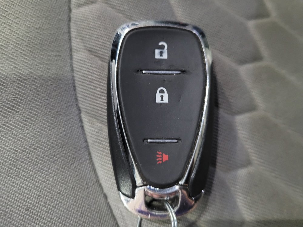 Used 2020 Chevrolet Equinox LS FWD image 32