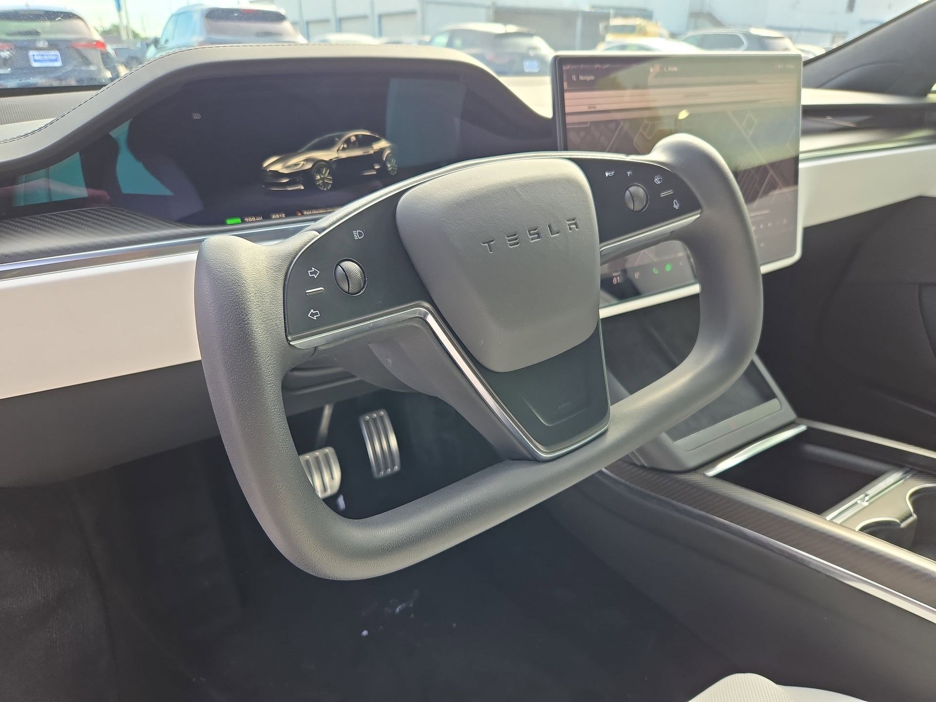 Used 2022 Tesla Model S Plaid image 17