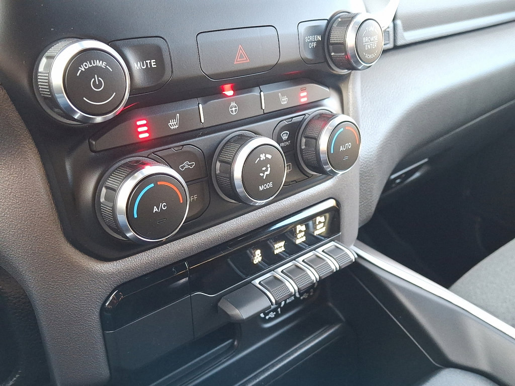 Certified 2022 RAM 1500 Big Horn image 29