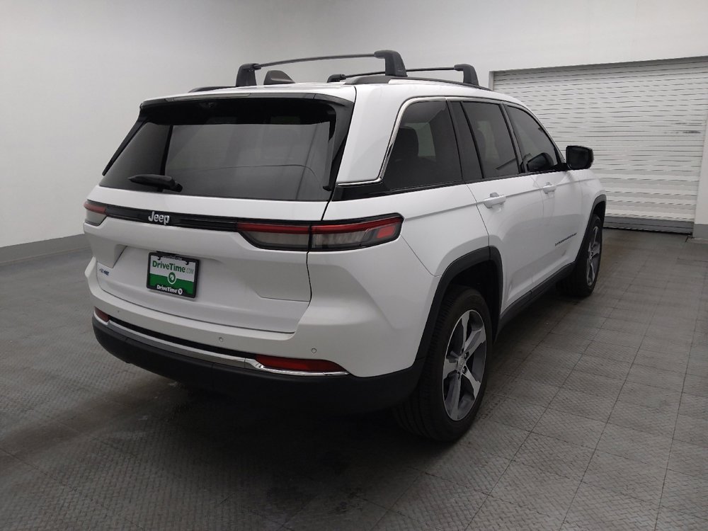 Used 2022 Jeep Grand Cherokee Limited 4xe w/ Luxury Tech Group II image 9