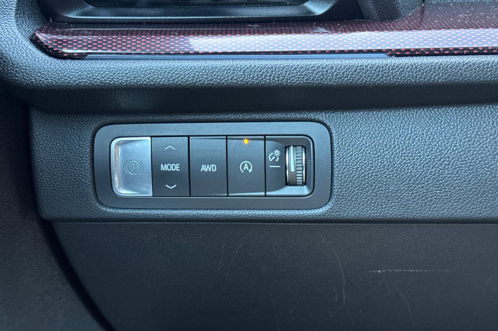 Used 2025 Chevrolet Traverse Z71 AWD/4WD image 43
