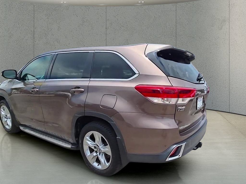 Used 2019 Toyota Highlander Limited FWD image 46
