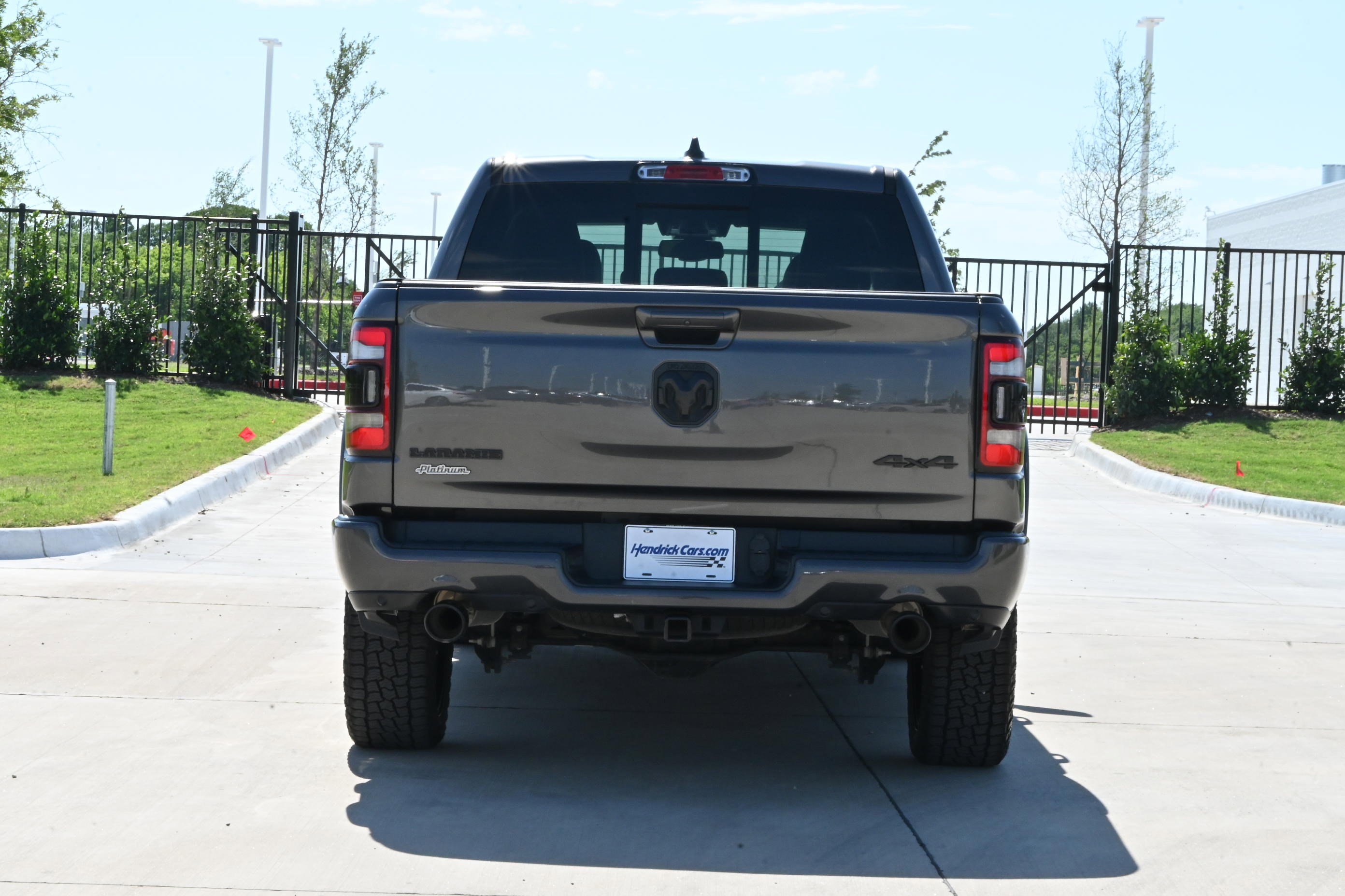 Used 2020 RAM 1500 Laramie AWD/4WD image 8