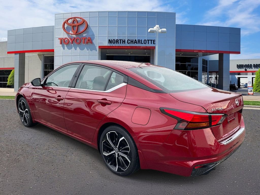 Used 2023 Nissan Altima 2.5 SR FWD image 7