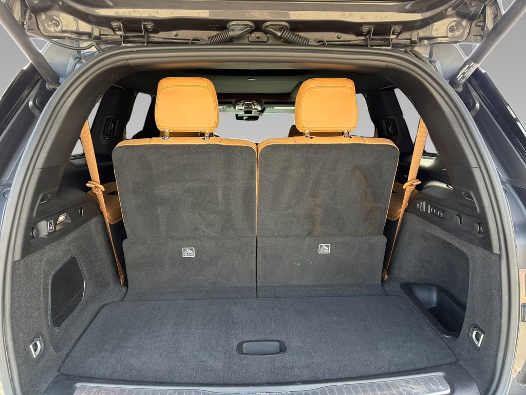 Used 2023 Jeep Grand Cherokee L Summit w/ Advanced Protech Group IV image 30