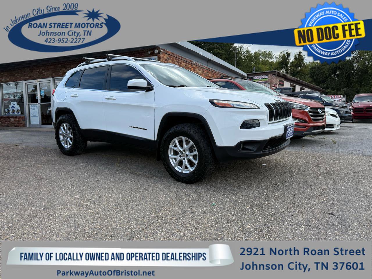 Used 2018 Jeep Cherokee Latitude Plus w/ Comfort/Convenience Group image 1