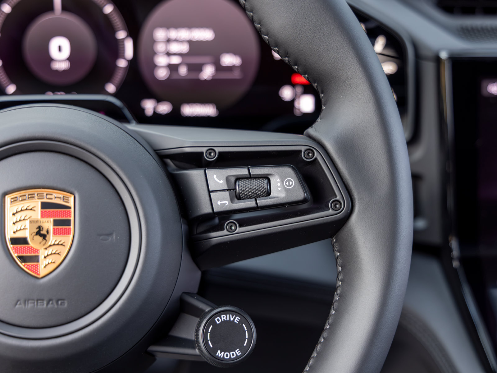 New 2026 Porsche Cayenne Electric Coupe AWD/4WD image 38