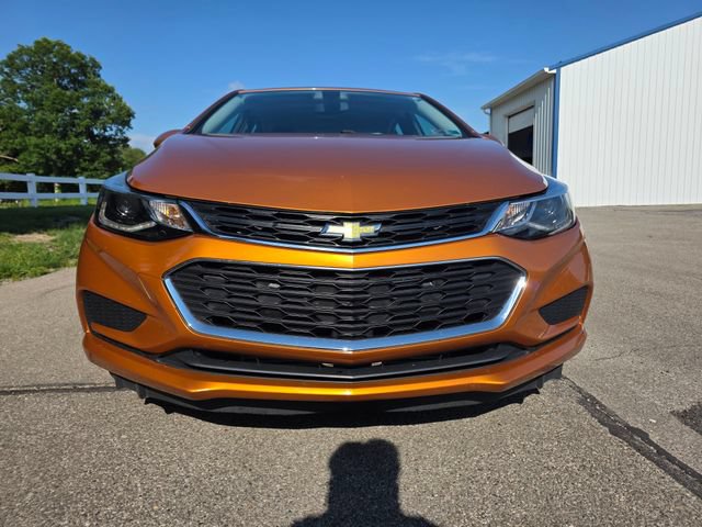 Used 2017 Chevrolet Cruze LT w/ Sun And Sound Package FWD image 6