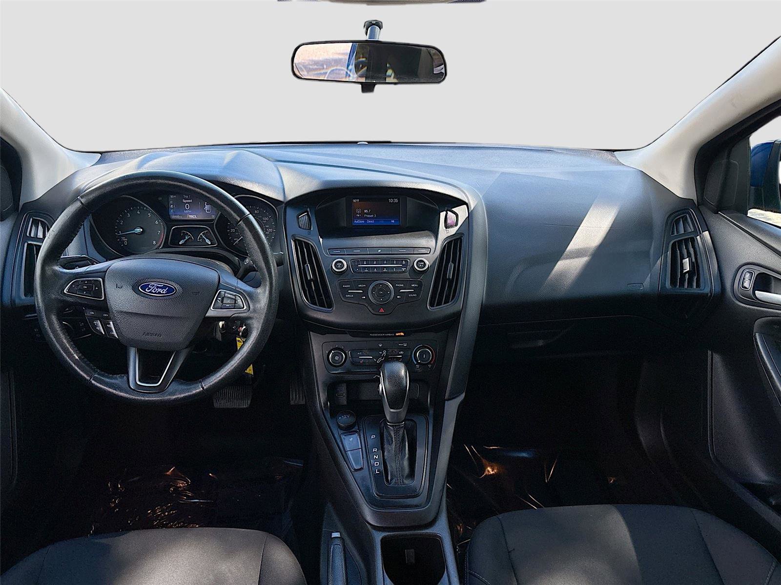 Used 2018 Ford Focus SE w/ SE Appearance Package image 23