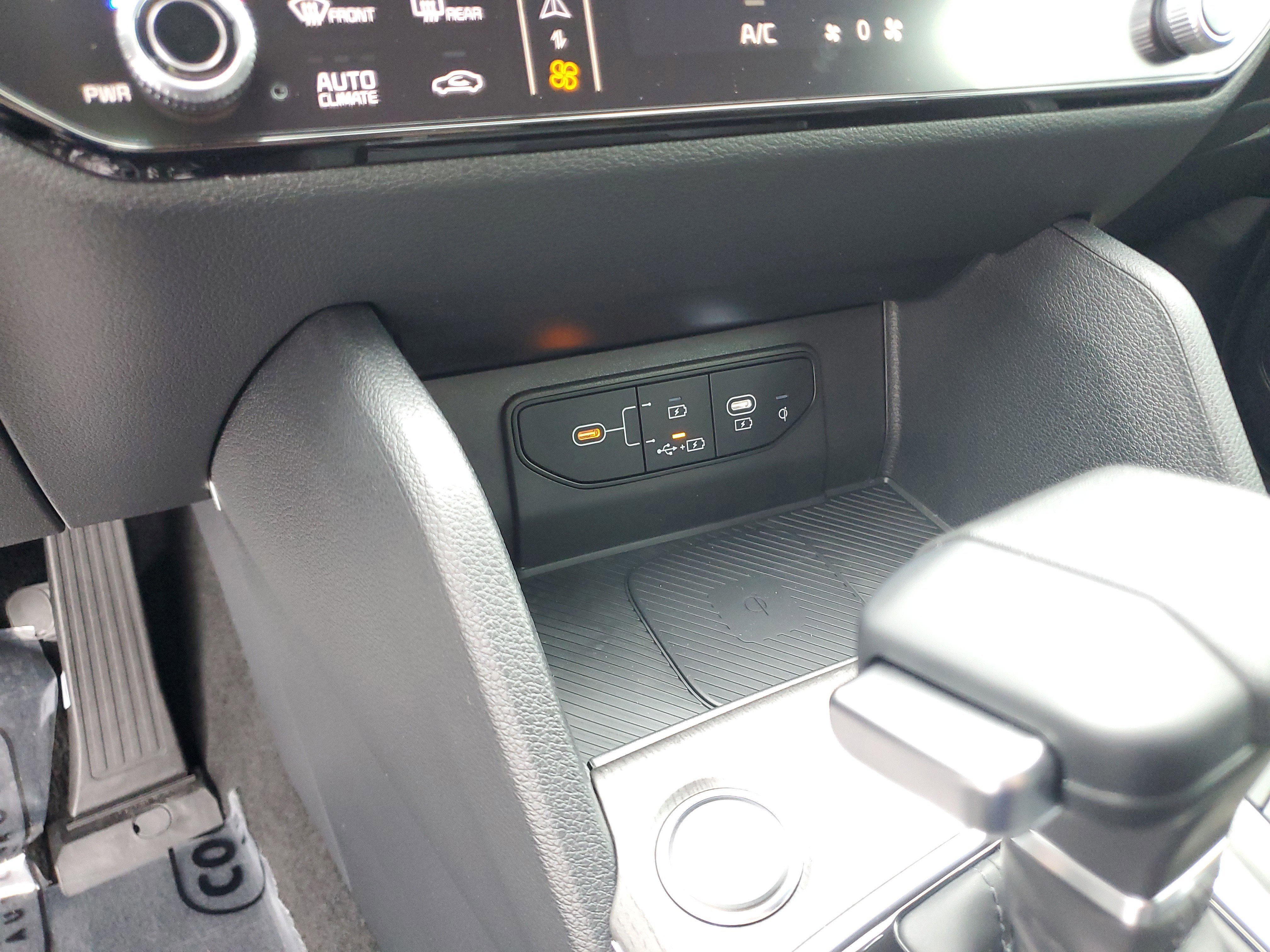 New 2026 Kia Sportage X-Line w/ X-Line Technology Package AWD/4WD image 13