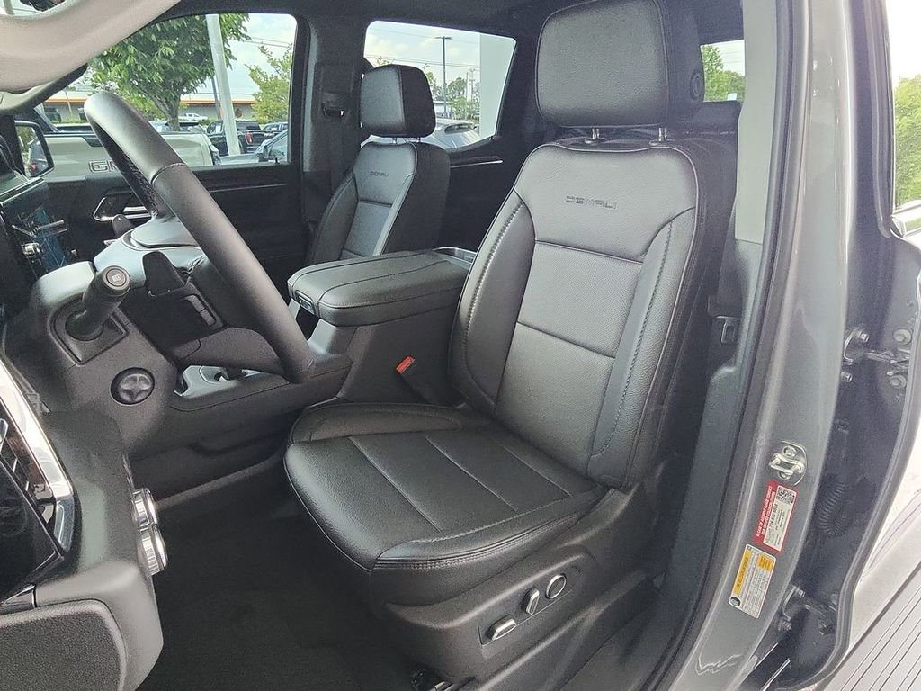 Certified 2026 GMC Sierra 1500 Denali w/ Denali Reserve Package AWD/4WD image 20
