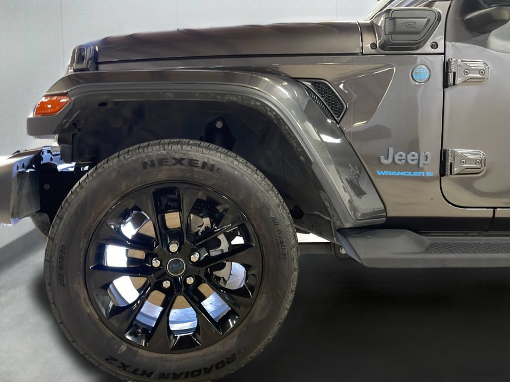Certified 2025 Jeep Wrangler Unlimited Sahara AWD/4WD image 25