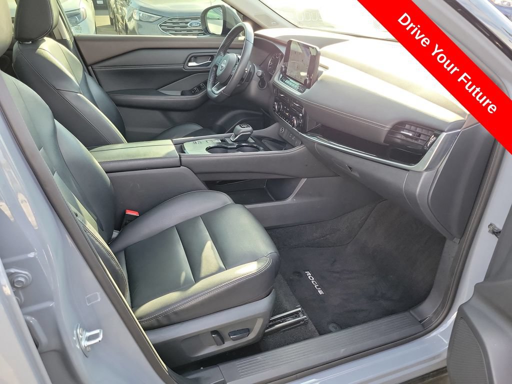Used 2023 Nissan Rogue SL w/ SL Premium Package FWD image 19