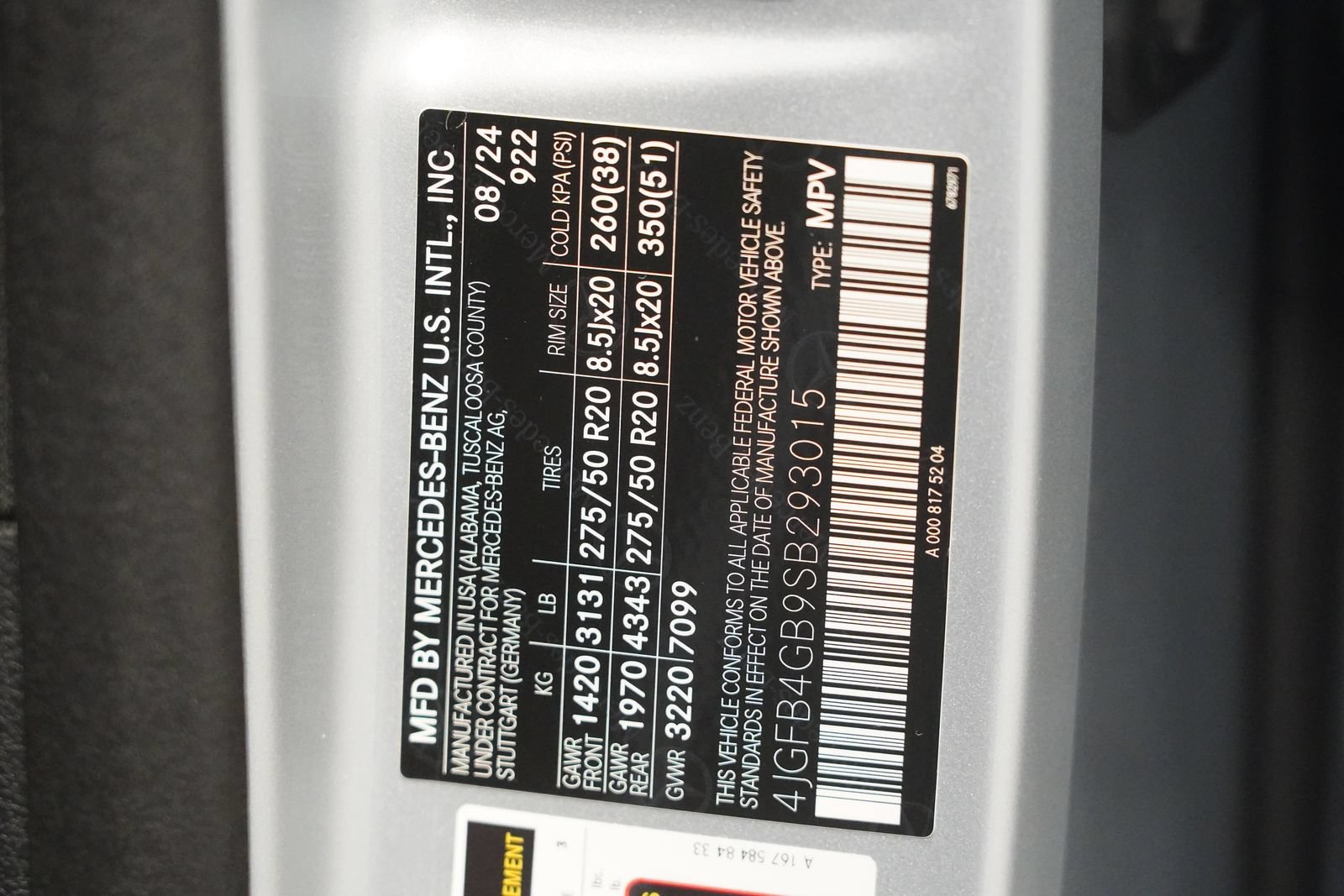 Certified 2025 Mercedes-Benz GLE 450e 4MATIC image 32