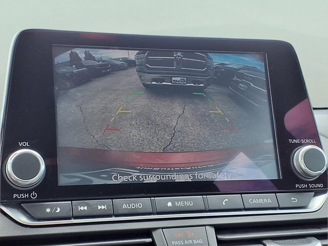Used 2025 Nissan Altima 2.5 SV FWD image 6