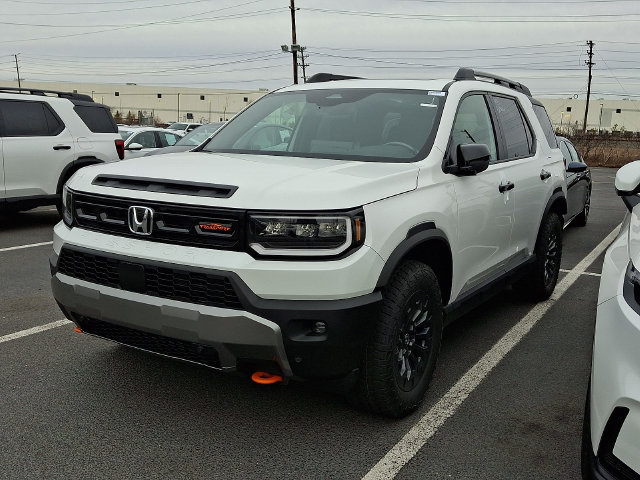 Certified 2026 Honda Passport TrailSport image 3