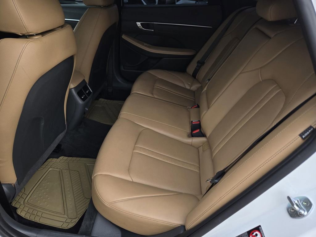 Used 2022 Hyundai Sonata Limited w/ Preferred Accessory Package image 20