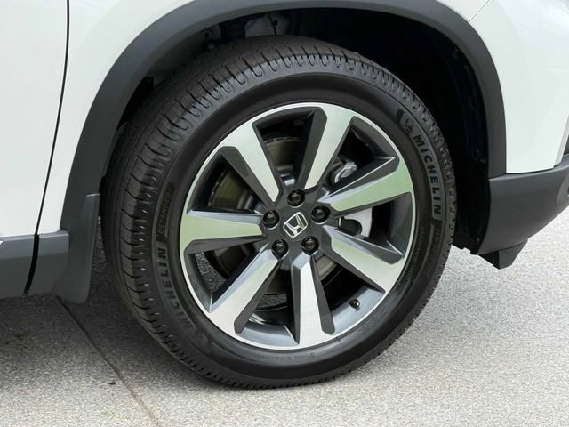 Used 2024 Honda Pilot Touring image 23
