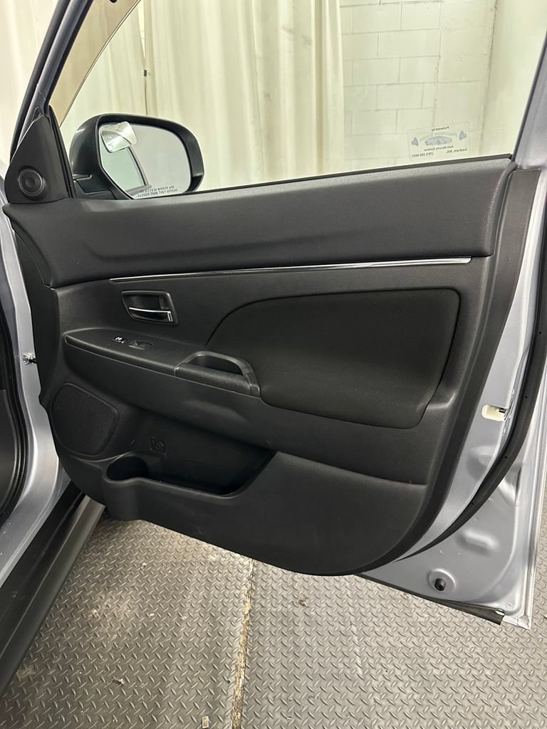 Used 2016 Mitsubishi Outlander Sport ES FWD image 28