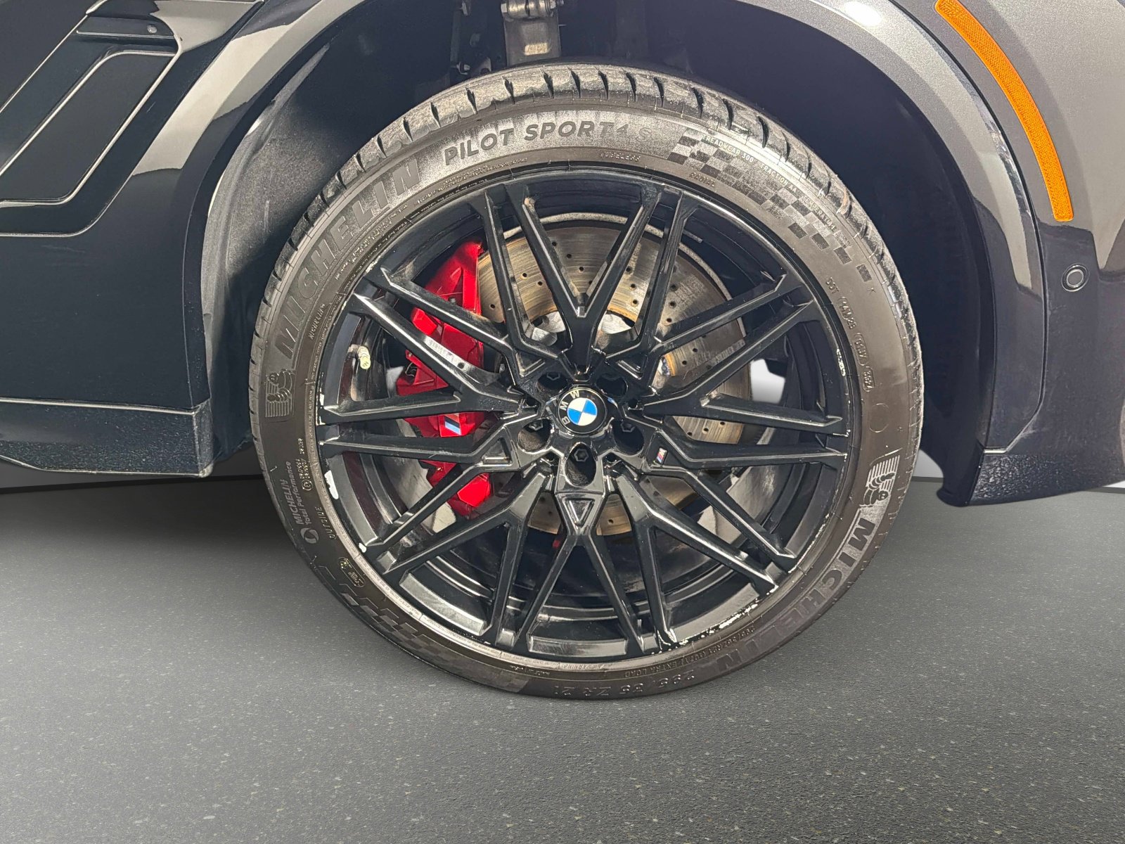 Used 2024 BMW X6 M Competition image 19