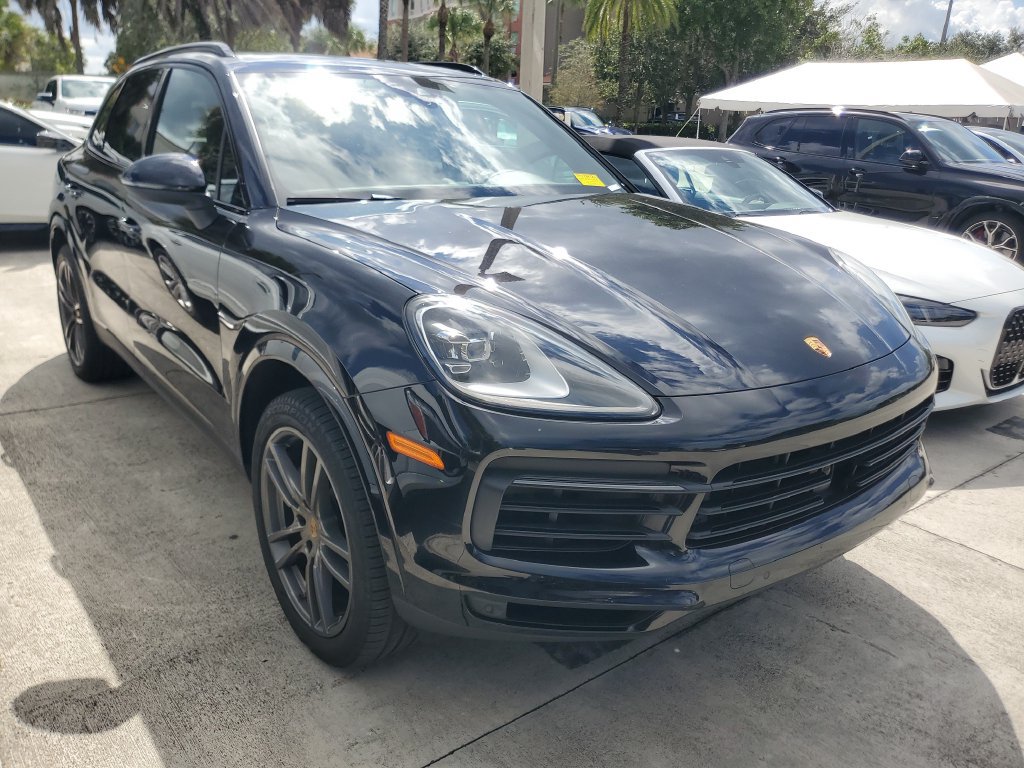 Used 2019 Porsche Cayenne S AWD/4WD image 2