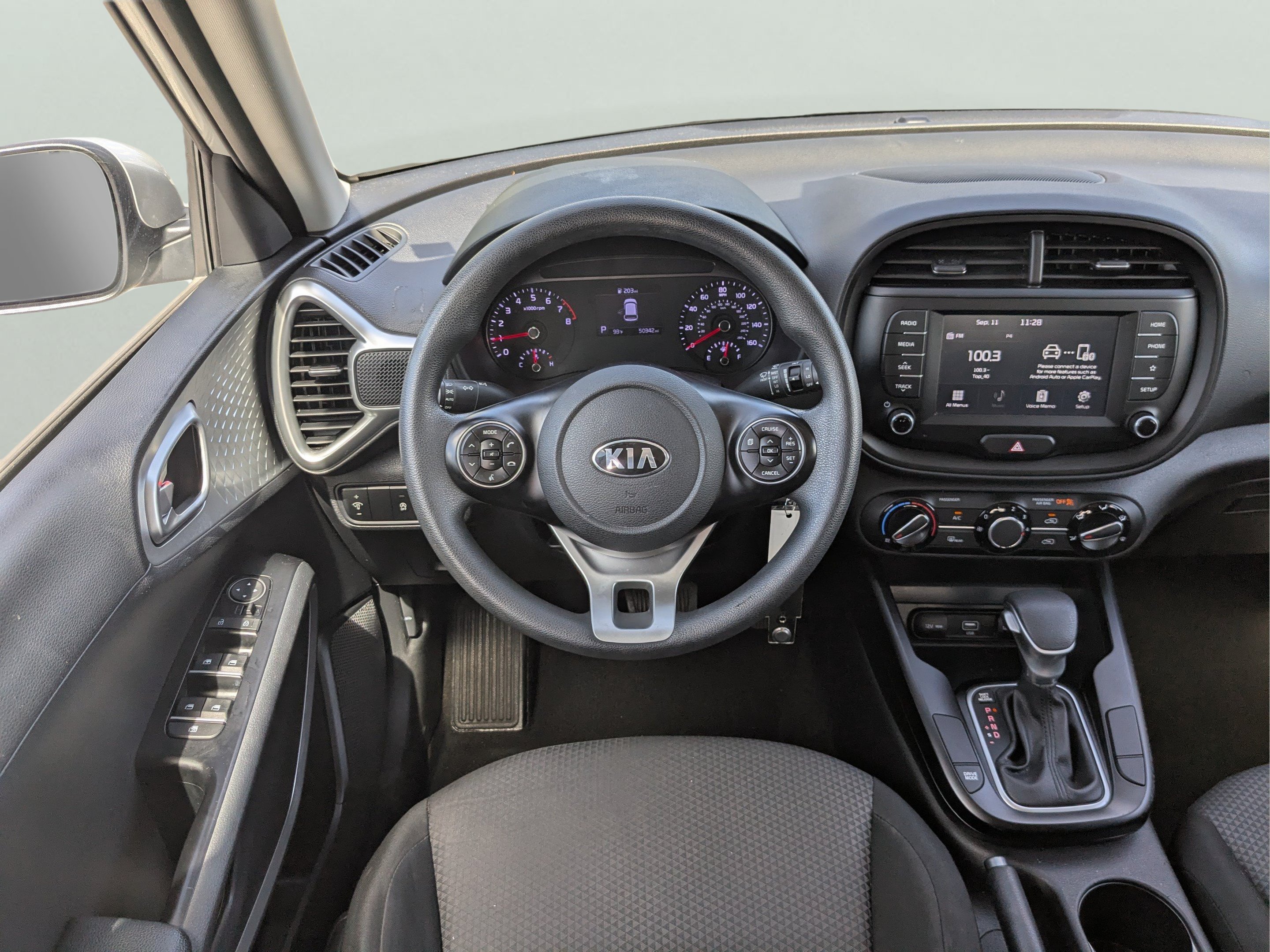 Used 2020 Kia Soul LX FWD image 13