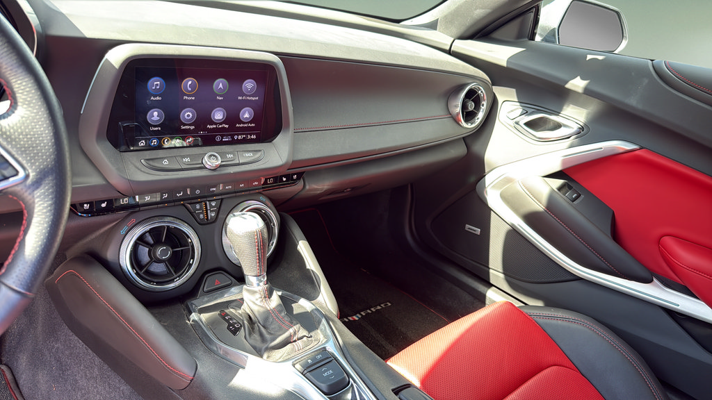 Used 2020 Chevrolet Camaro SS RWD image 23