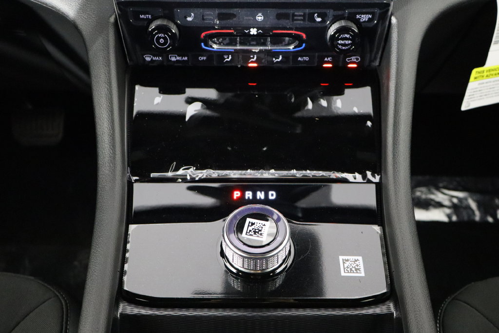 New 2026 Jeep Grand Cherokee Laredo X AWD/4WD image 29