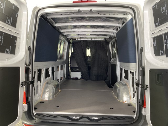 Used 2025 Mercedes-Benz Sprinter 2500 image 28