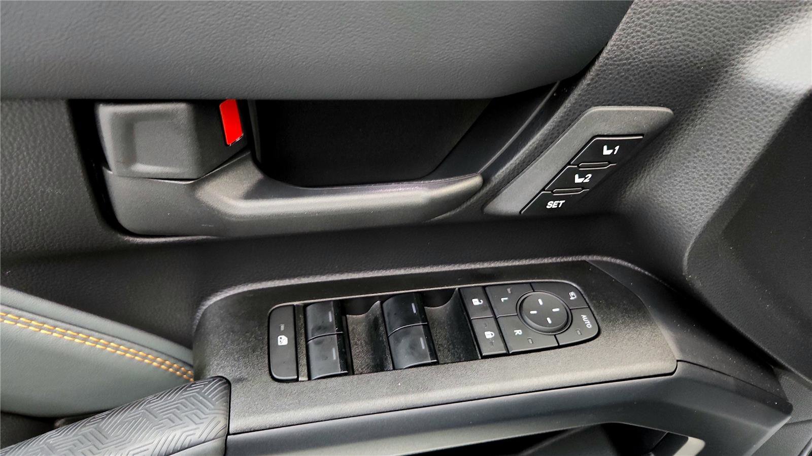 Used 2025 Toyota 4Runner Trailhunter image 23