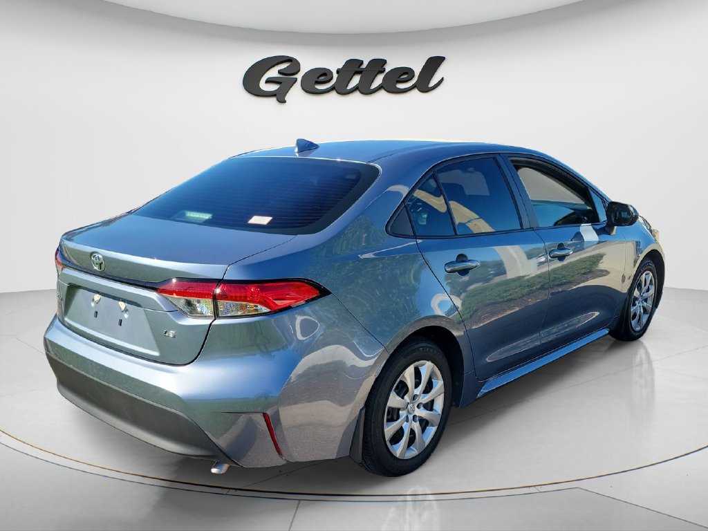 Certified 2025 Toyota Corolla LE FWD image 4
