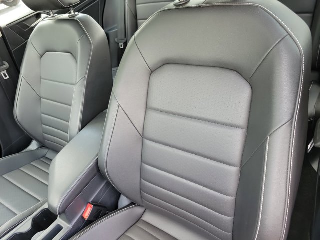 Used 2024 Volkswagen Jetta SE FWD image 7