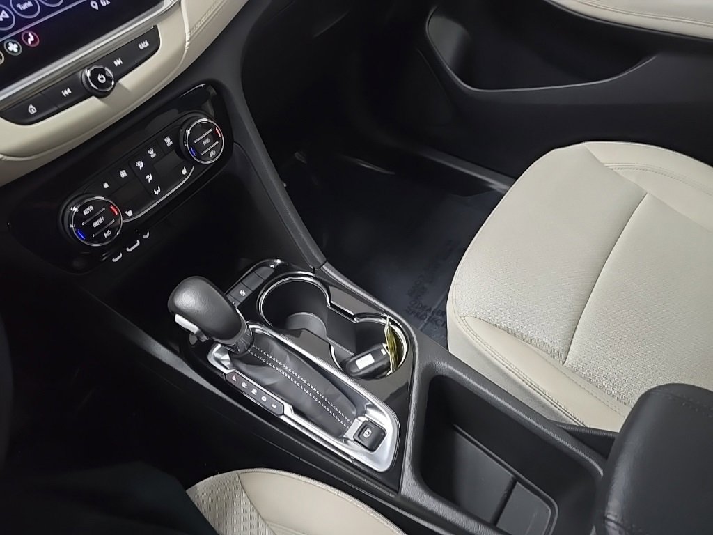 Used 2022 Buick Encore GX Select image 26