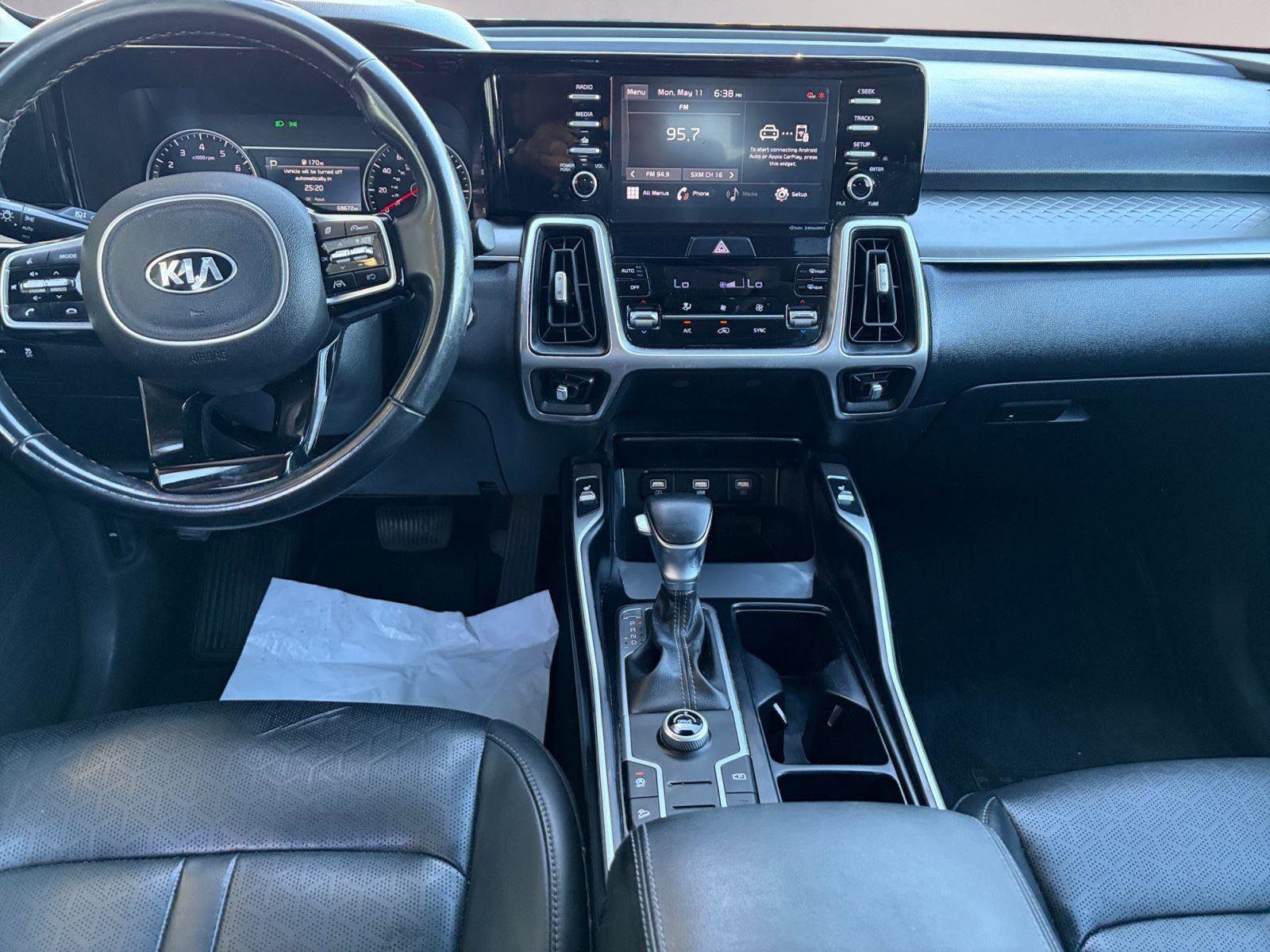 Used 2021 Kia Sorento S FWD image 10