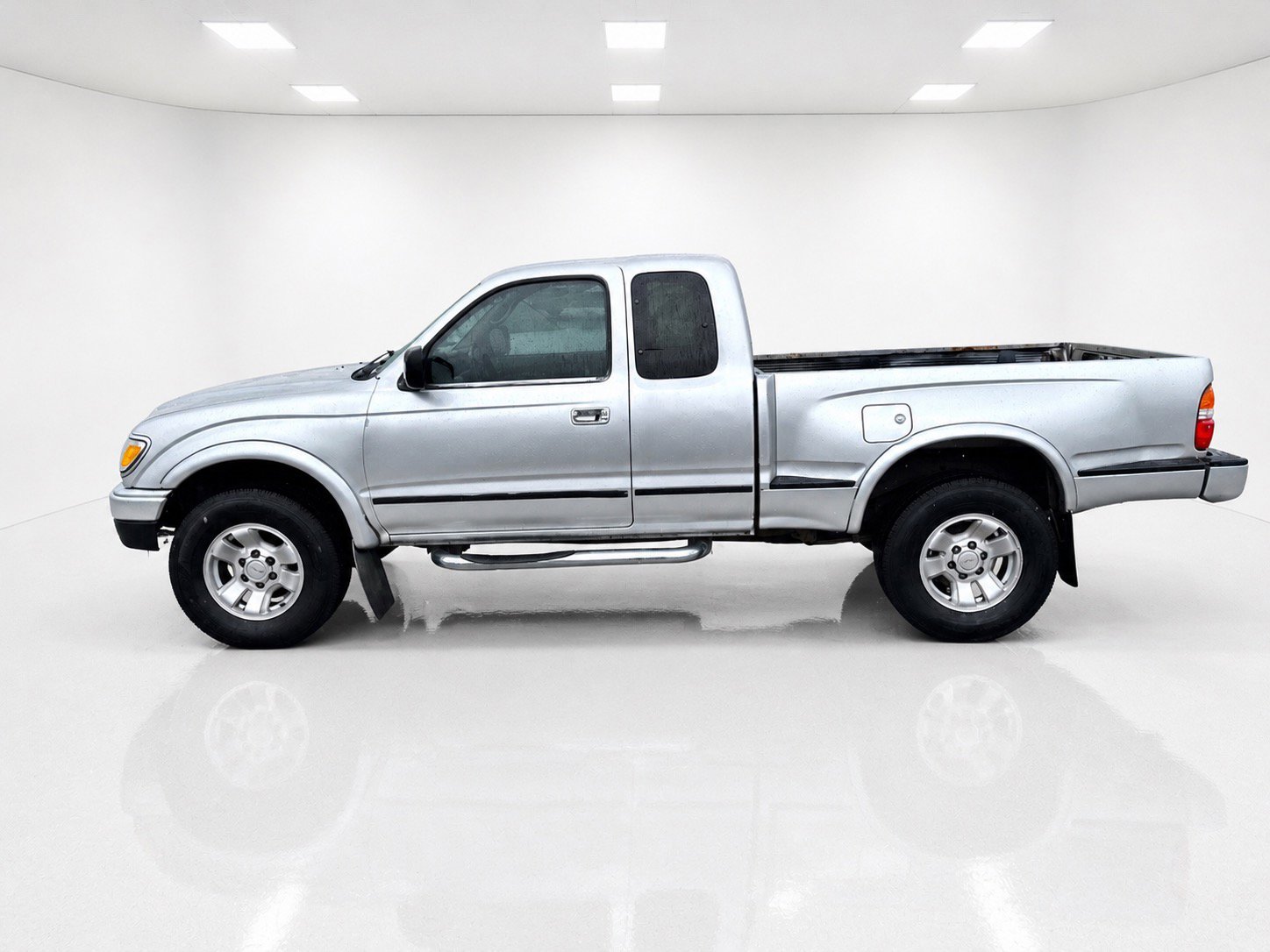 Used 2001 Toyota Tacoma PreRunner RWD image 2