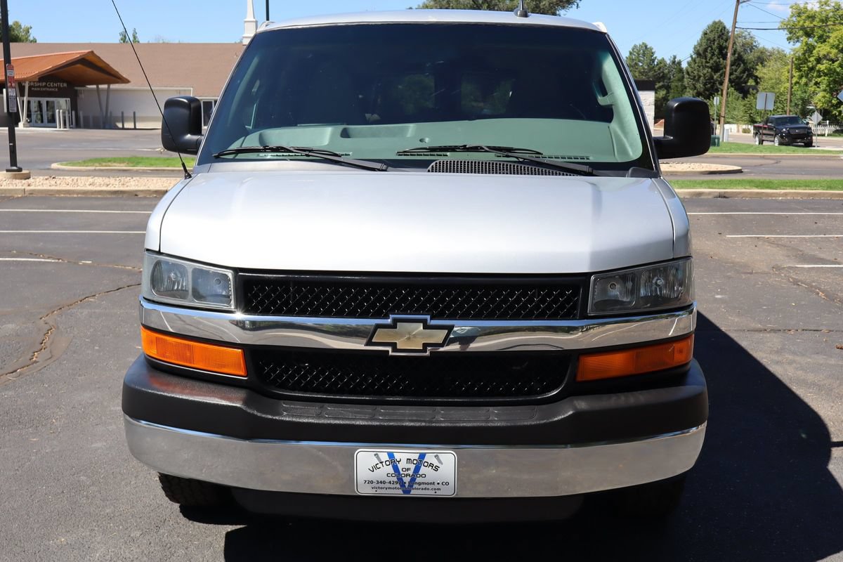 Used 2016 Chevrolet Express 3500 LT w/ LT Preferred Equipment Group RWD image 12
