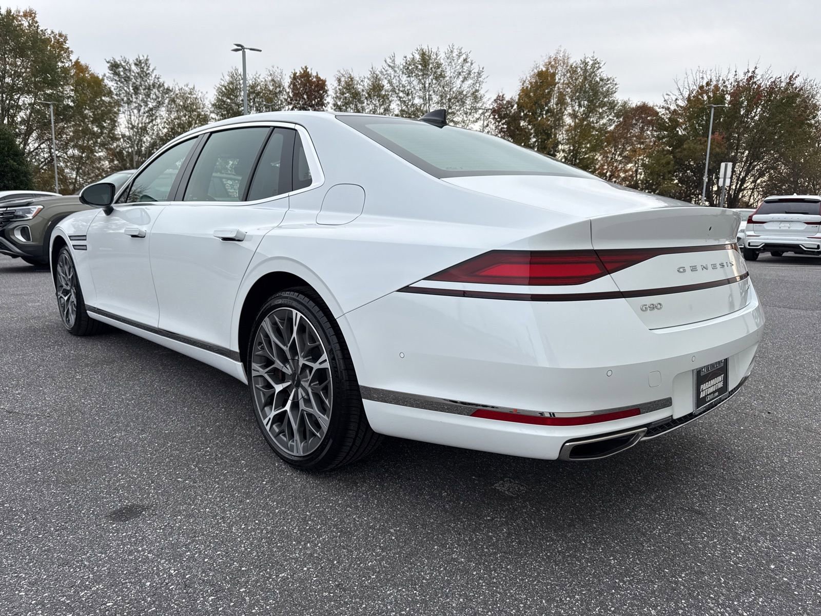 Used 2025 Genesis G90 3.5T image 5