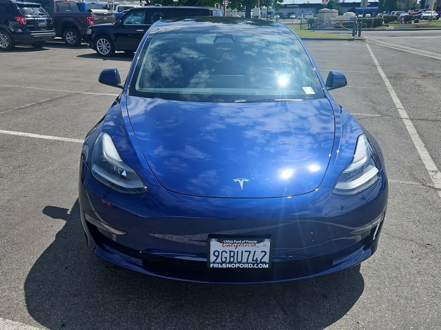 Used 2023 Tesla Model 3 Standard Range image 4