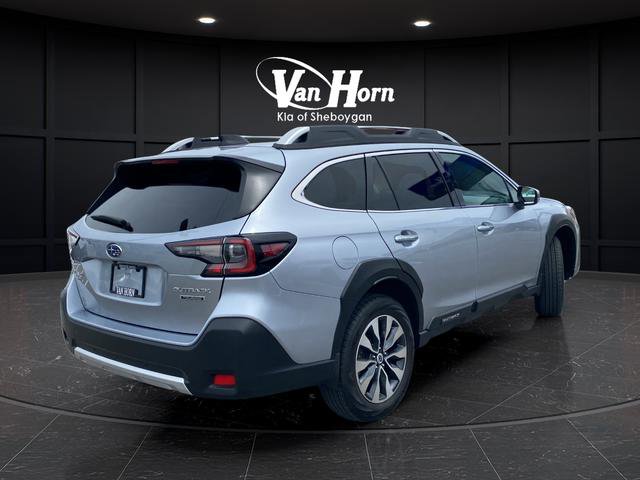 Used 2023 Subaru Outback Touring AWD/4WD image 3