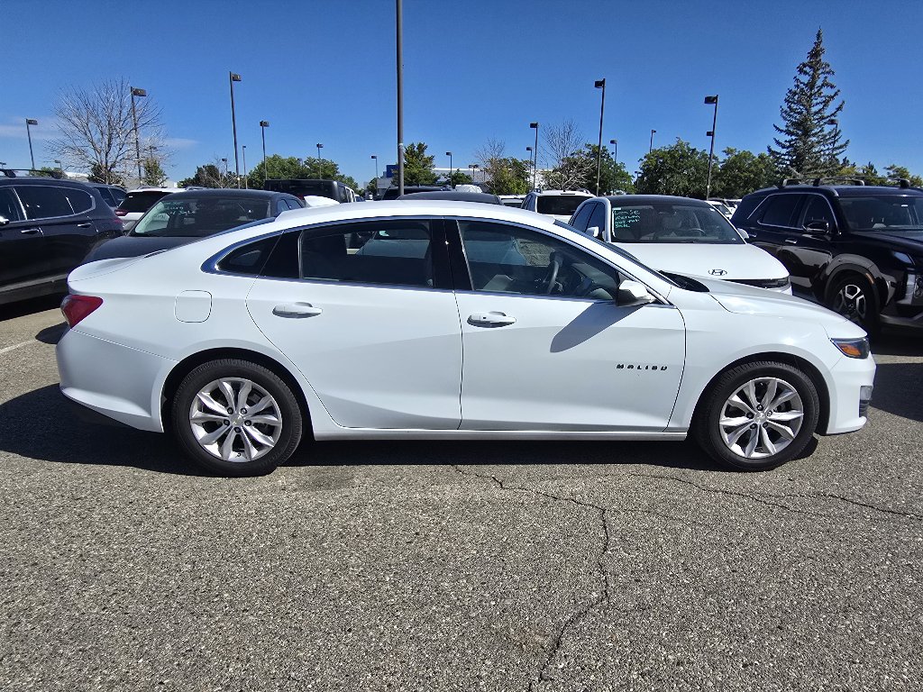 Used 2022 Chevrolet Malibu LT FWD image 7