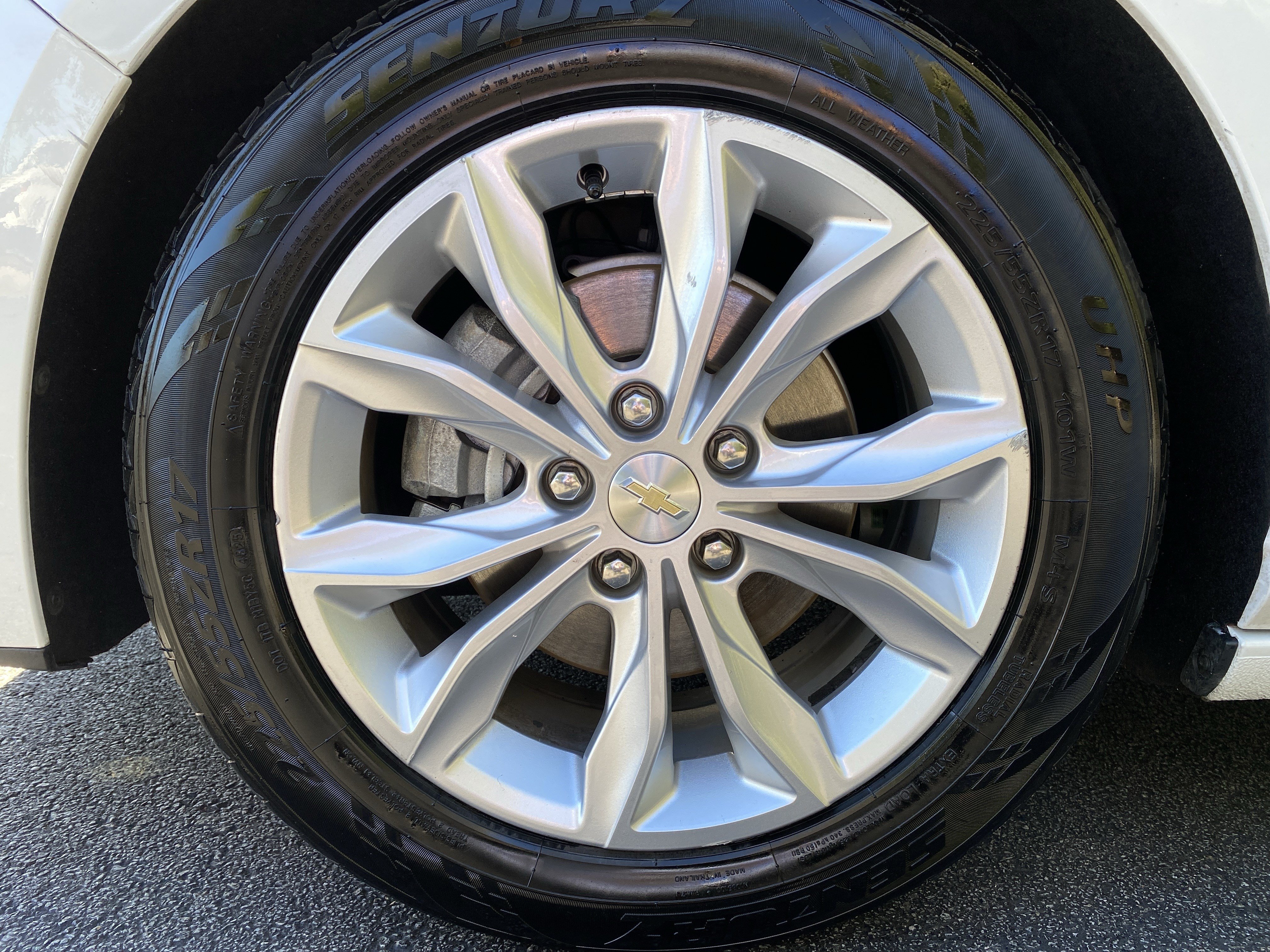 Used 2020 Chevrolet Malibu LT FWD image 37