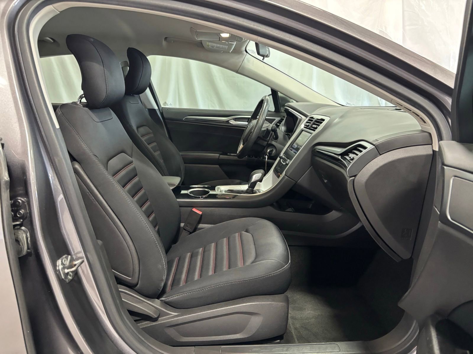 Used 2013 Ford Fusion SE image 15